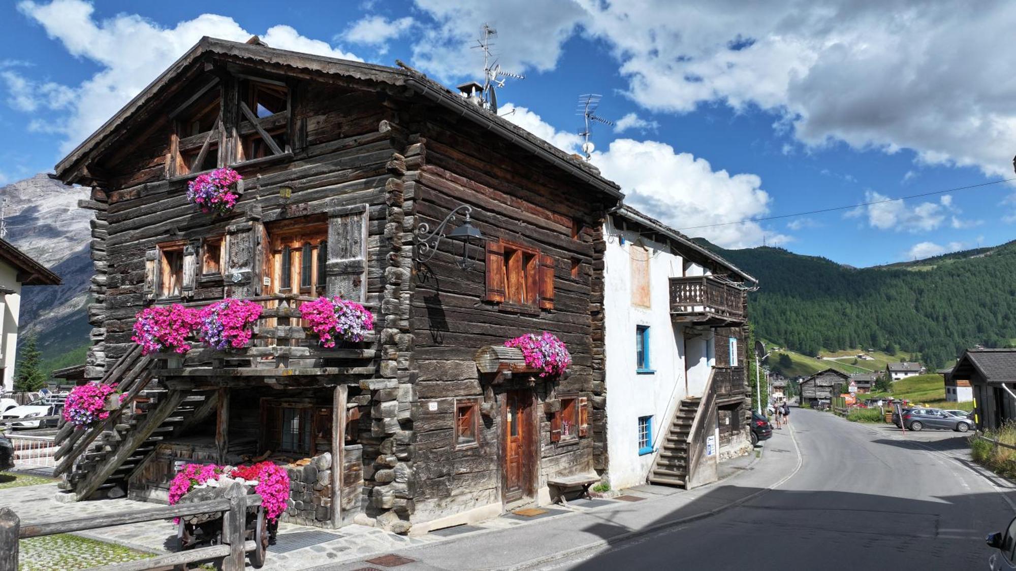 Chalet Canton Livigno Exterior photo